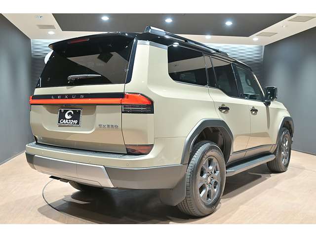 Lexus GX 4