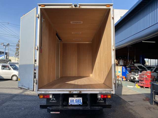 Mitsubishi Fuso Canter 3