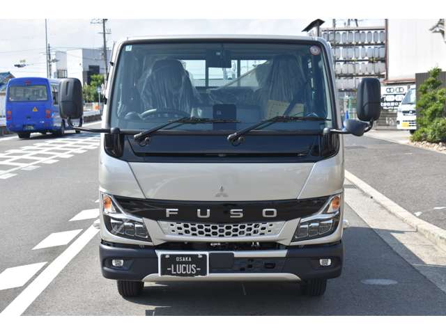 Mitsubishi Fuso Canter 7