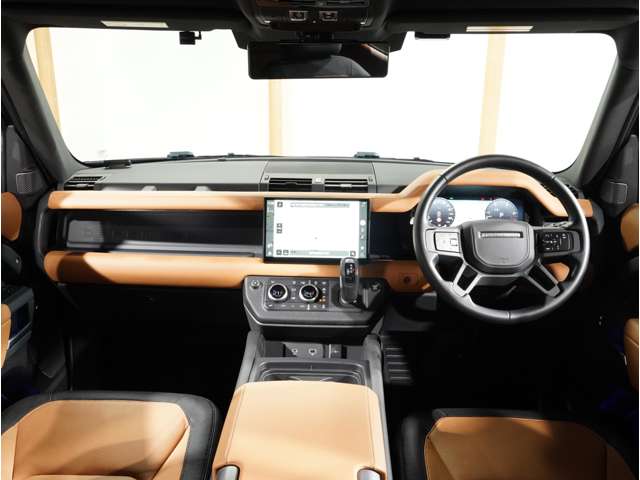 Land Rover Defender 2