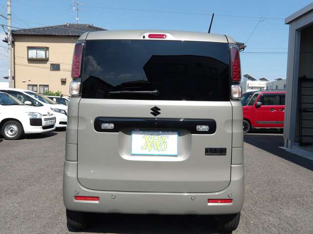 Suzuki Spacia Base 12