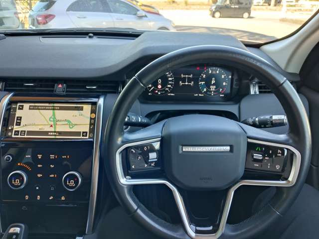 Land Rover Discovery Sport 11