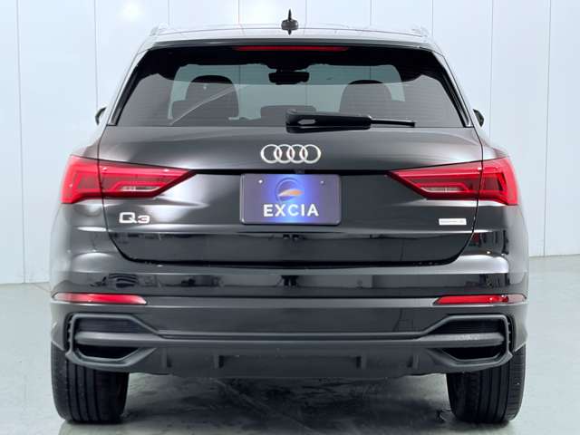 Audi Q3 9