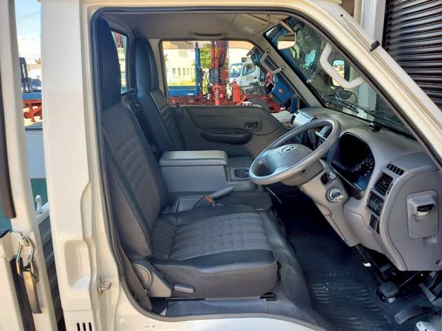 Mazda Bongo Truck 12
