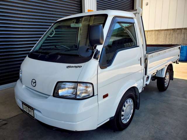 Mazda Bongo Truck 3