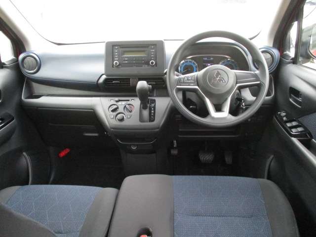 Mitsubishi eK X 12
