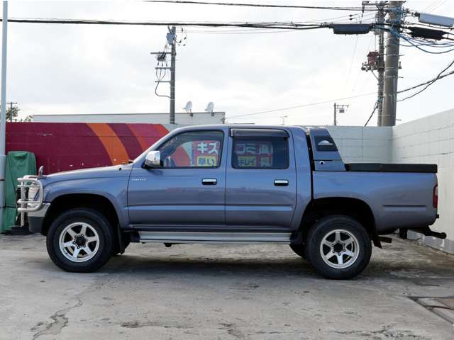 Toyota Hilux 5