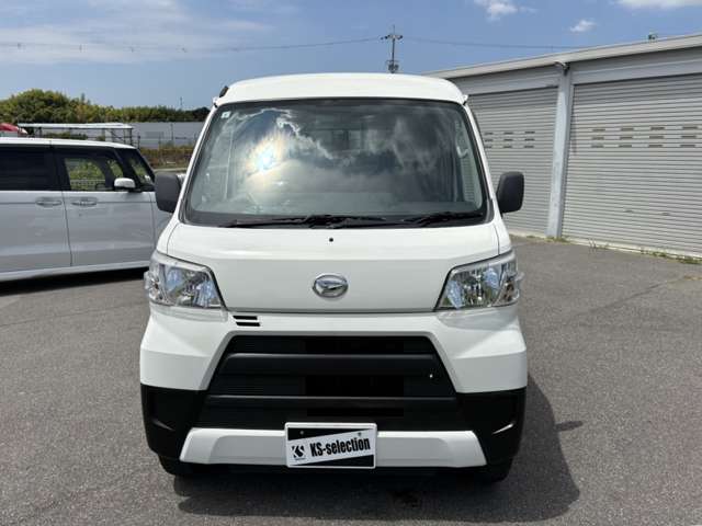 Daihatsu Hijet Cargo 8
