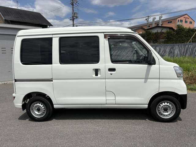 Daihatsu Hijet Cargo 10