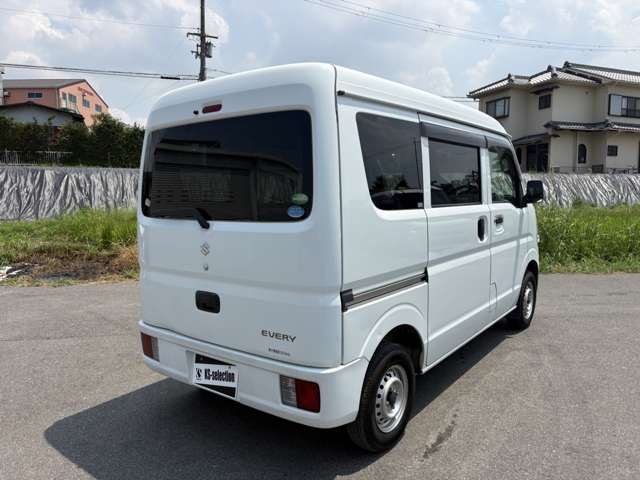 Suzuki Every 11