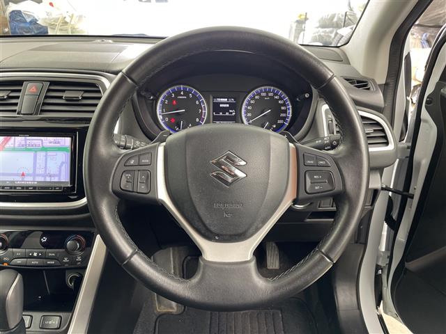Suzuki SX4 S-CROSS 9