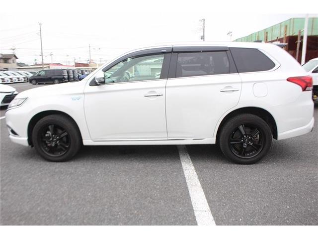 Mitsubishi Outlander PHEV 12