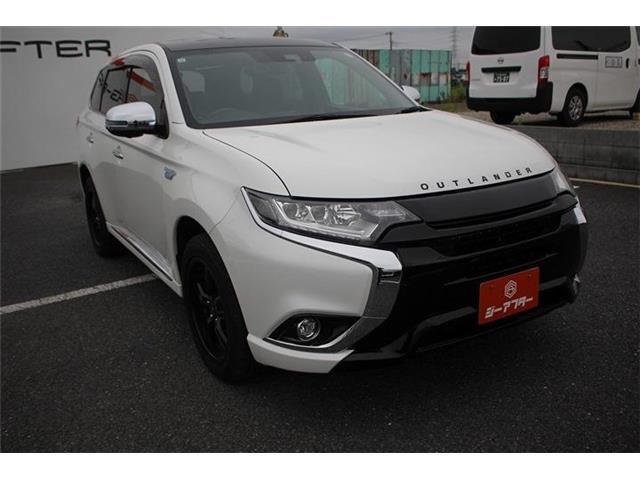 Mitsubishi Outlander PHEV 9