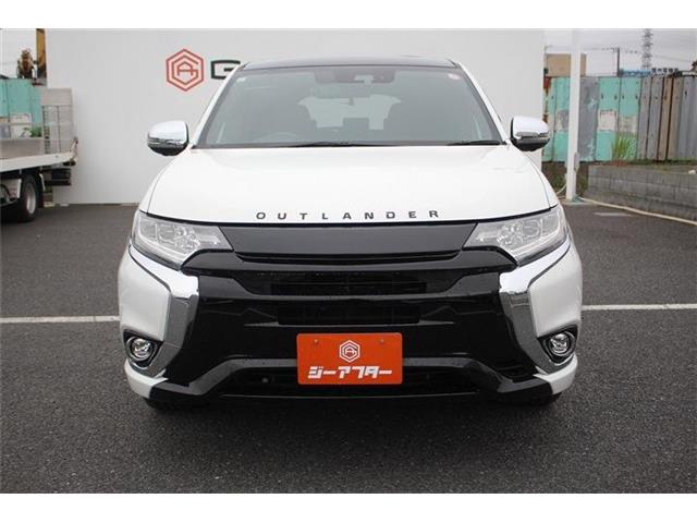 Mitsubishi Outlander PHEV 10