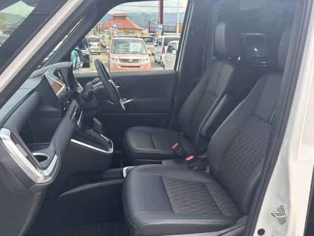 Toyota Noah 7