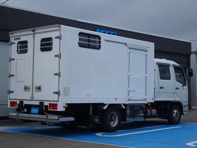 Mitsubishi Fuso Fighter 12