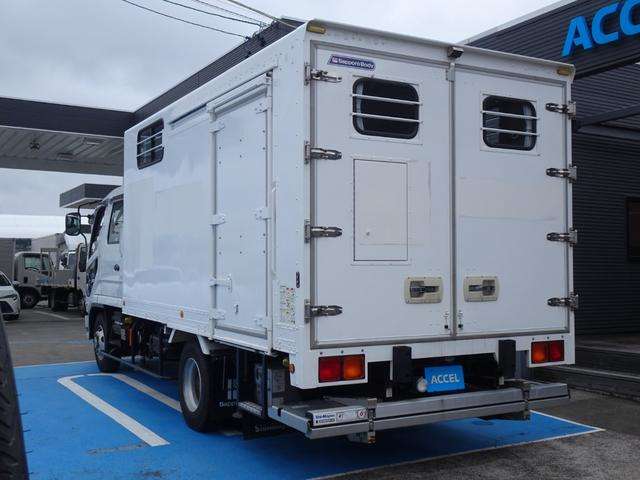 Mitsubishi Fuso Fighter 10