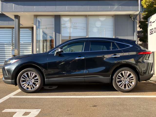 Toyota Harrier 2