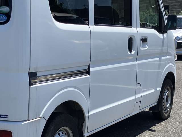 Nissan NV100 Clipper 12