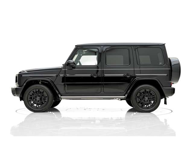 Mercedes-Benz G-Class 4