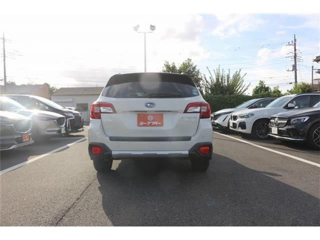Subaru Legacy Outback 10