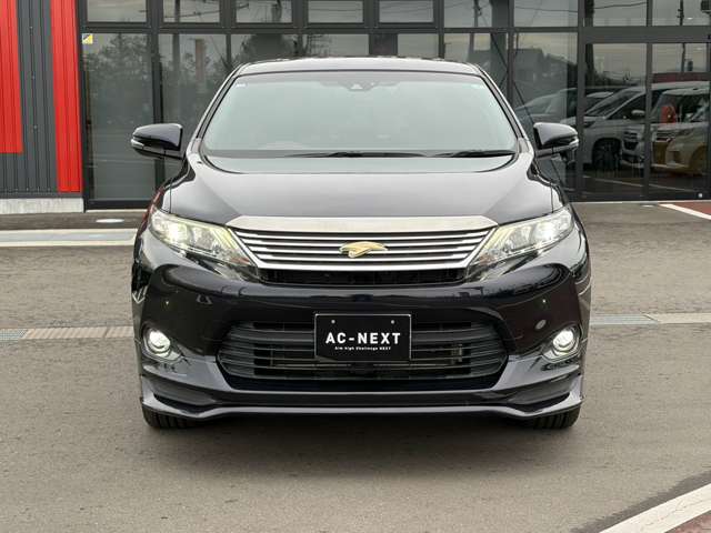 Toyota Harrier 4