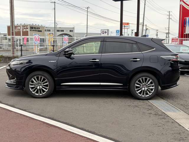 Toyota Harrier 5