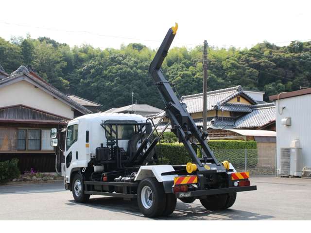 Isuzu Forward 10