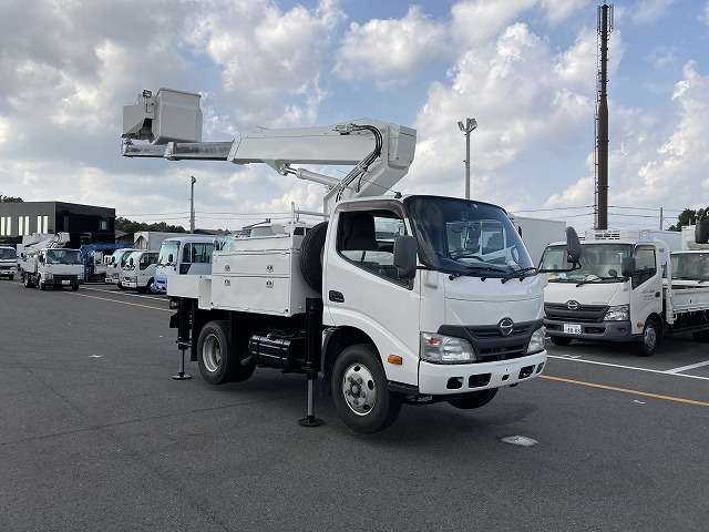 Hino Dutro 5