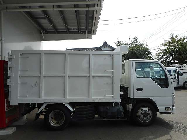 Isuzu Elf 5