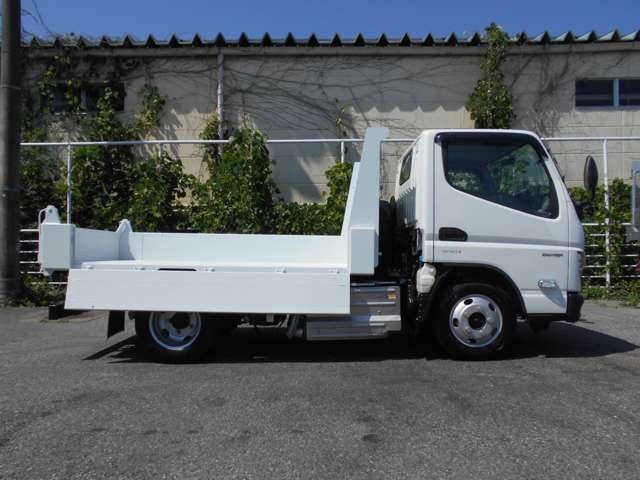 Mitsubishi Fuso Canter 7