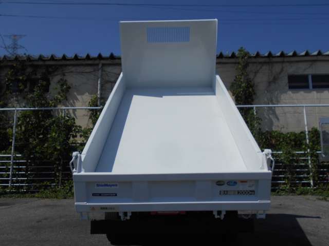 Mitsubishi Fuso Canter 10
