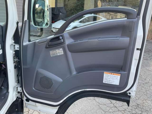 Isuzu Elf 3