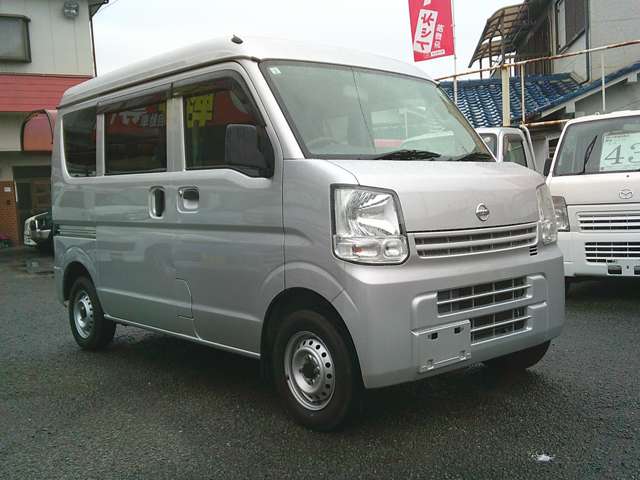 Nissan NV100 Clipper 3