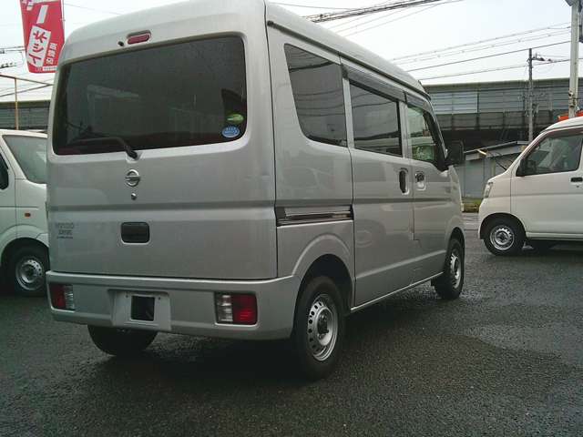 Nissan NV100 Clipper 8