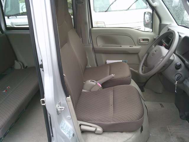 Nissan NV100 Clipper 10