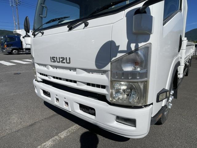 Isuzu Elf 12