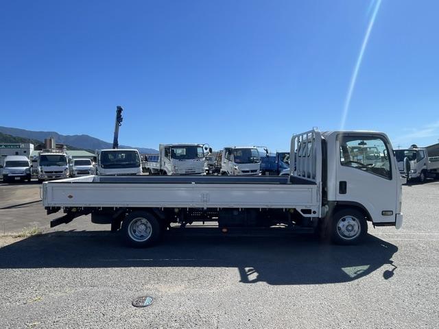 Isuzu Elf 9