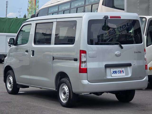 Daihatsu グランマックスカーゴ 11