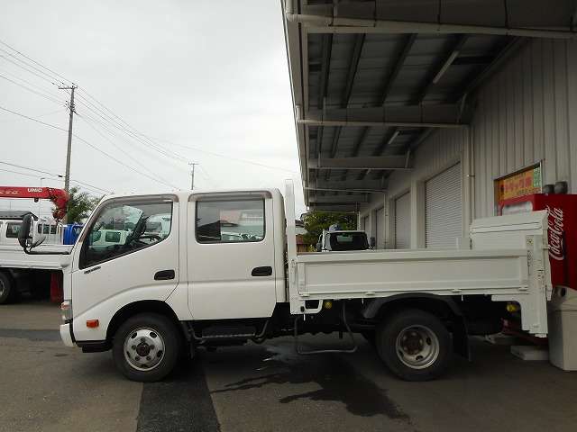 Hino Dutro 6