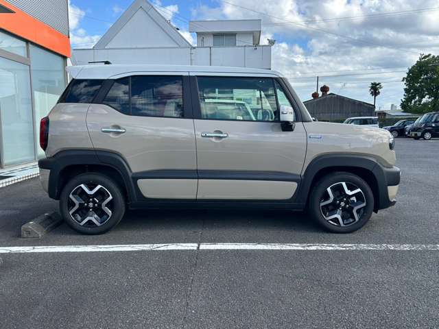 Suzuki XBEE 11