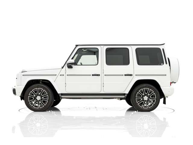 Mercedes-Benz G-Class 4