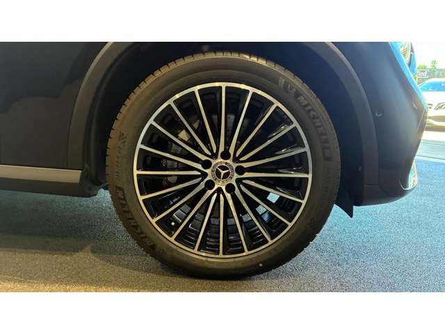 Mercedes-Benz GLC 9