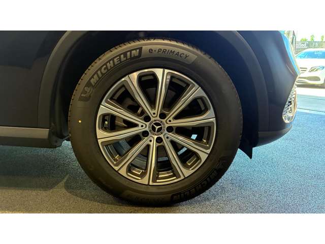 Mercedes-Benz GLC 9