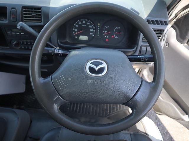 Mazda Bongo Truck 4