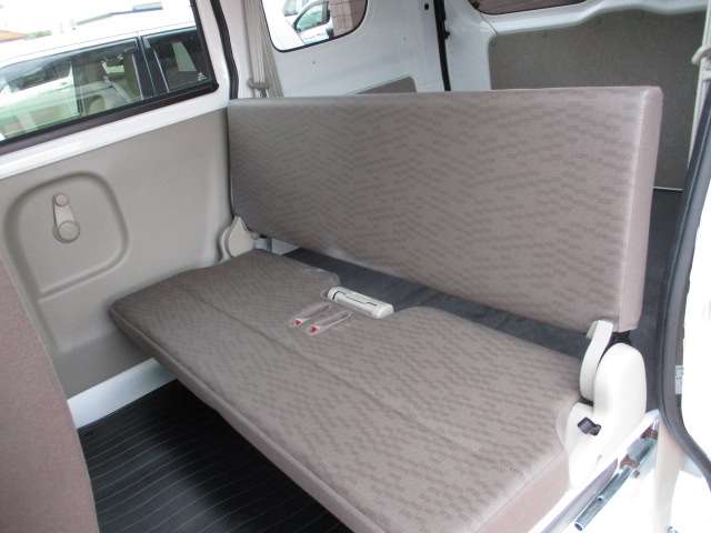 Suzuki Every 9