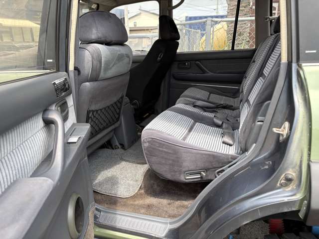 Toyota Land Cruiser 80 9