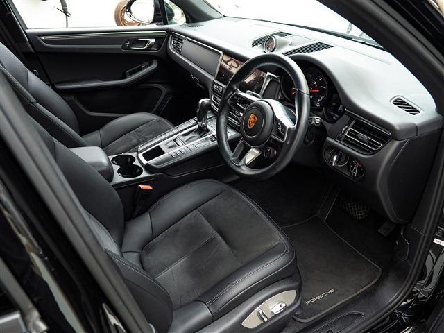 Porsche Macan 12