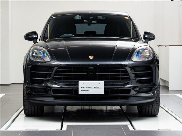 Porsche Macan 3