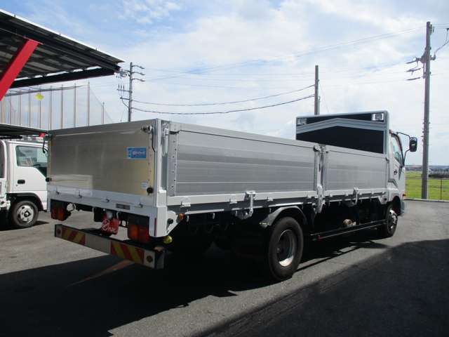 Mitsubishi Fuso Fighter 5